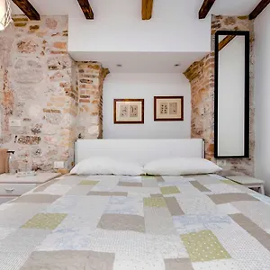 And Ca' 3 Vie Apartment Rovinj